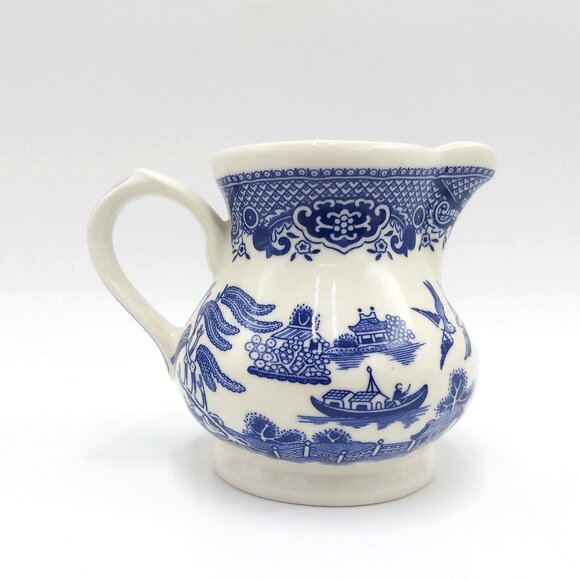 Churchill Blue Willow Creamer and Sugar Bowl with Lid-England-Vintage - Picture 2 of 10